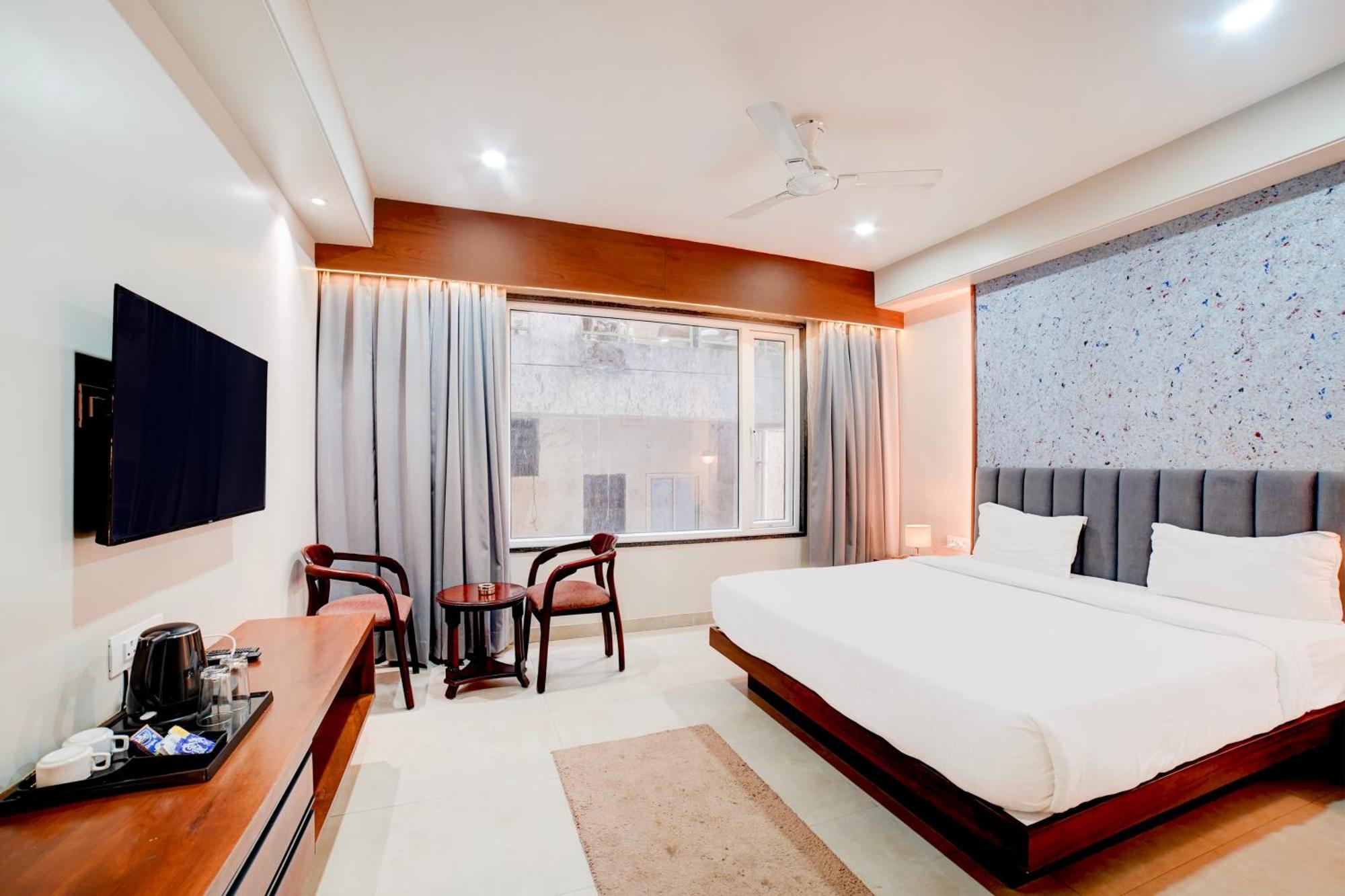 Palette Patel Nagar Hotel Bhopal Buitenkant foto