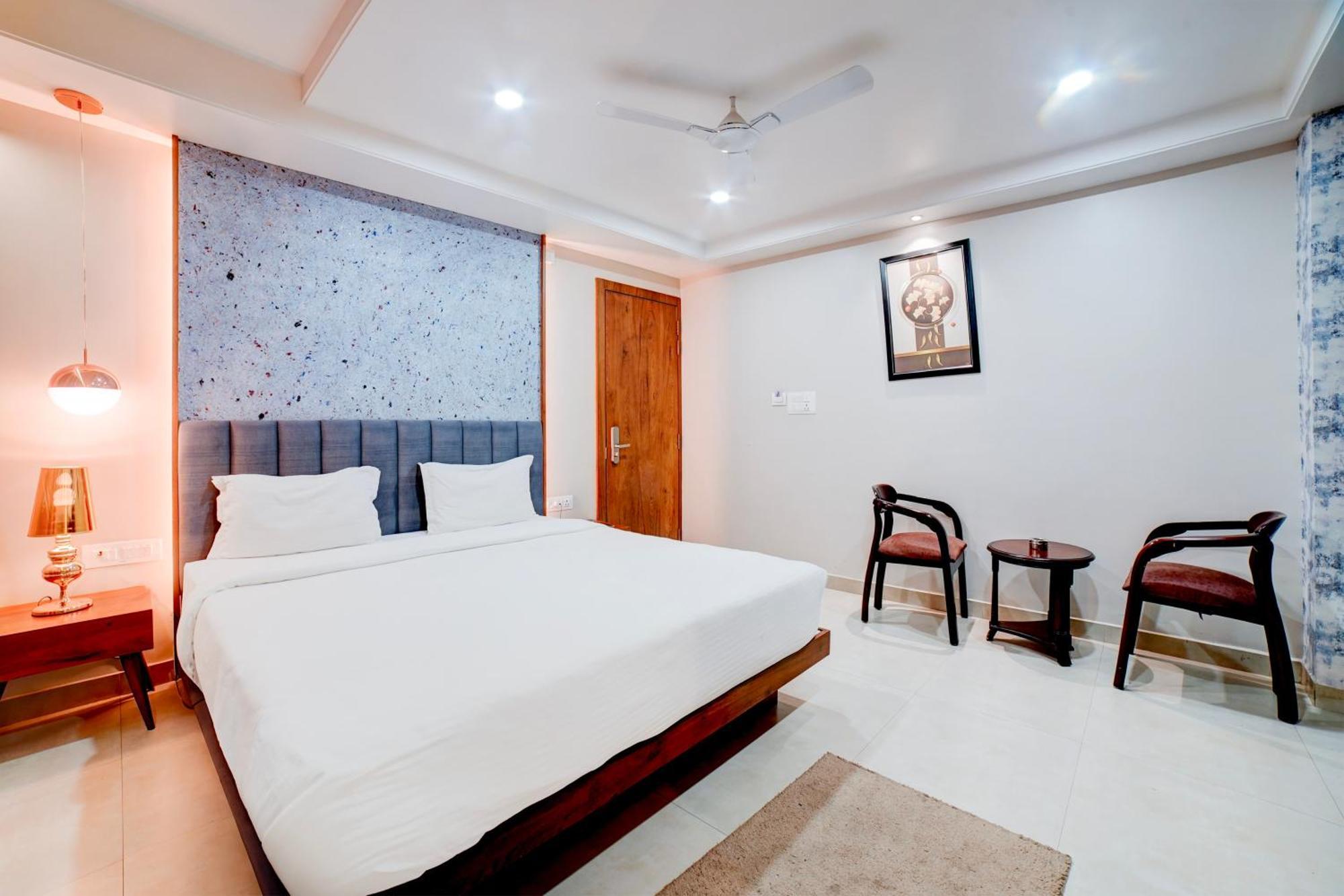 Palette Patel Nagar Hotel Bhopal Buitenkant foto