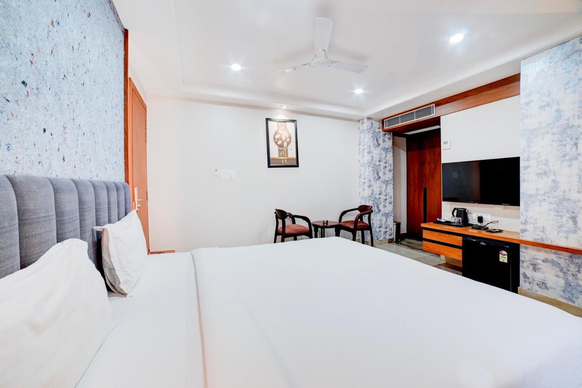 Palette Patel Nagar Hotel Bhopal Buitenkant foto